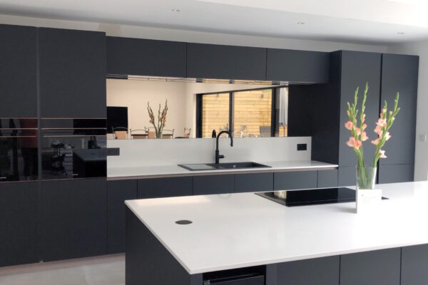 Schmidt Loughton